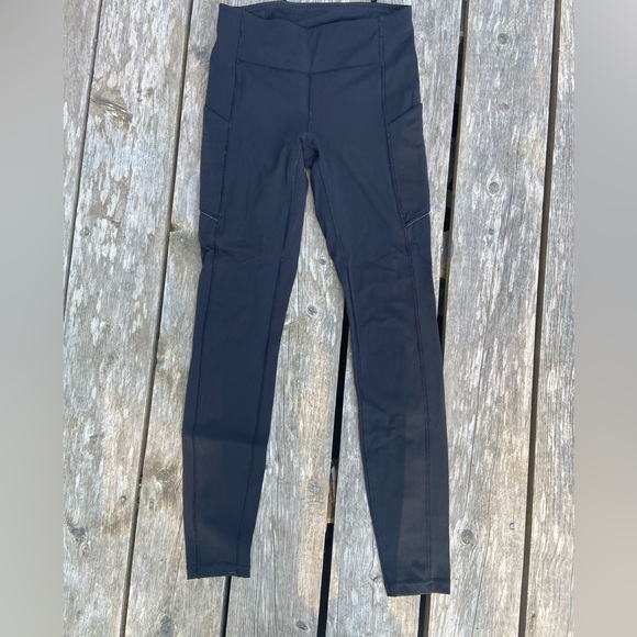 Lululemon leggings sz 4 - Picture 2 of 9